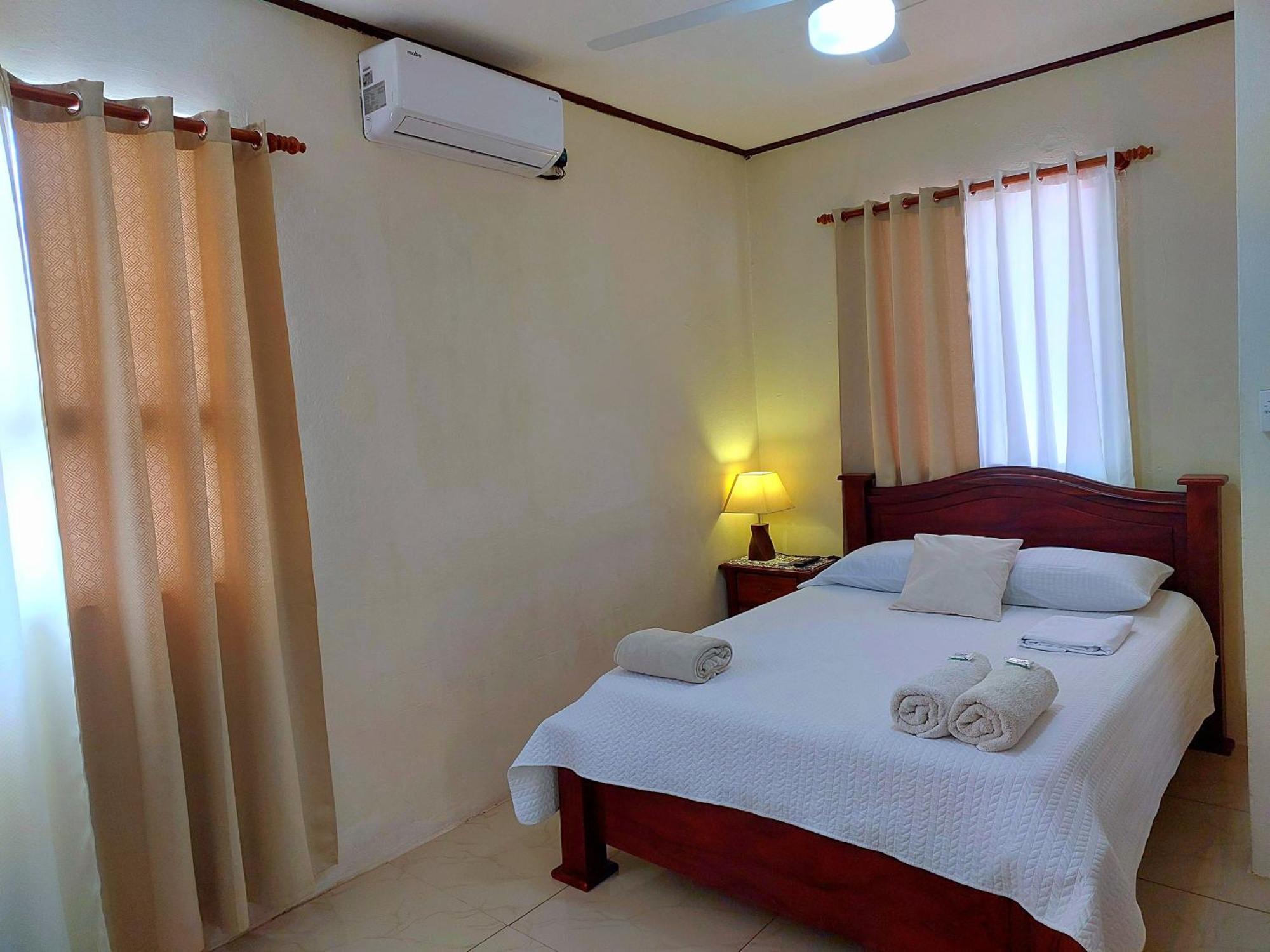 Casa Equipada En El Centro De Puntarenas Villa Екстериор снимка